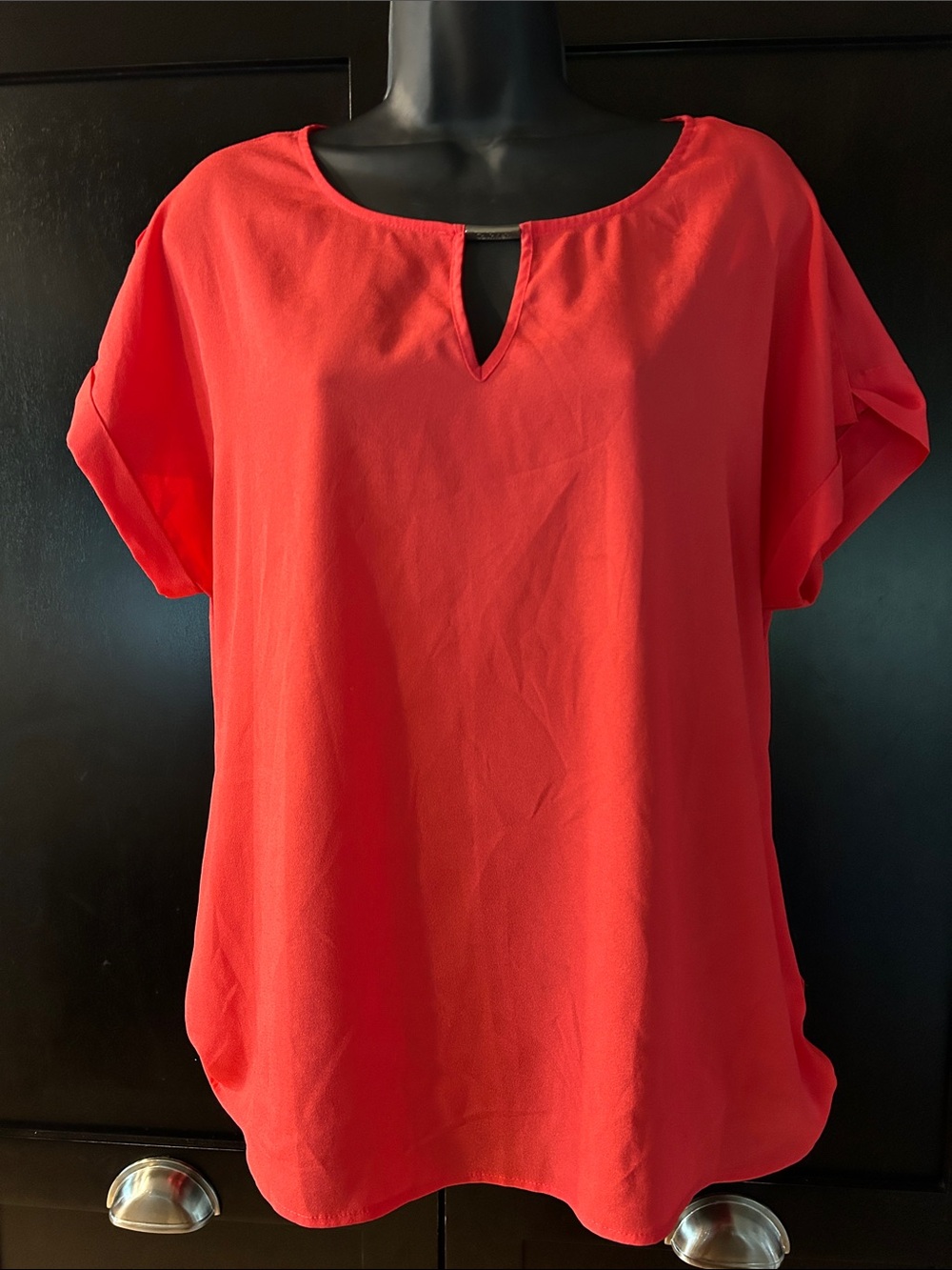 Calvin Klein Red Short-Sleeve Keyhole Blouse coral